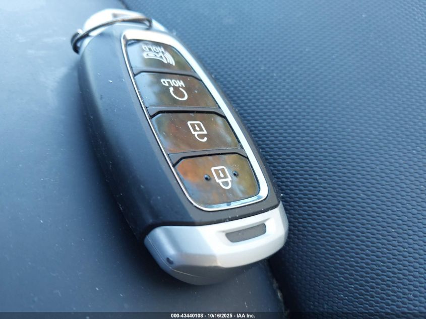 2024 HYUNDAI VENUE LIMITED KMHRC8A39RU307125