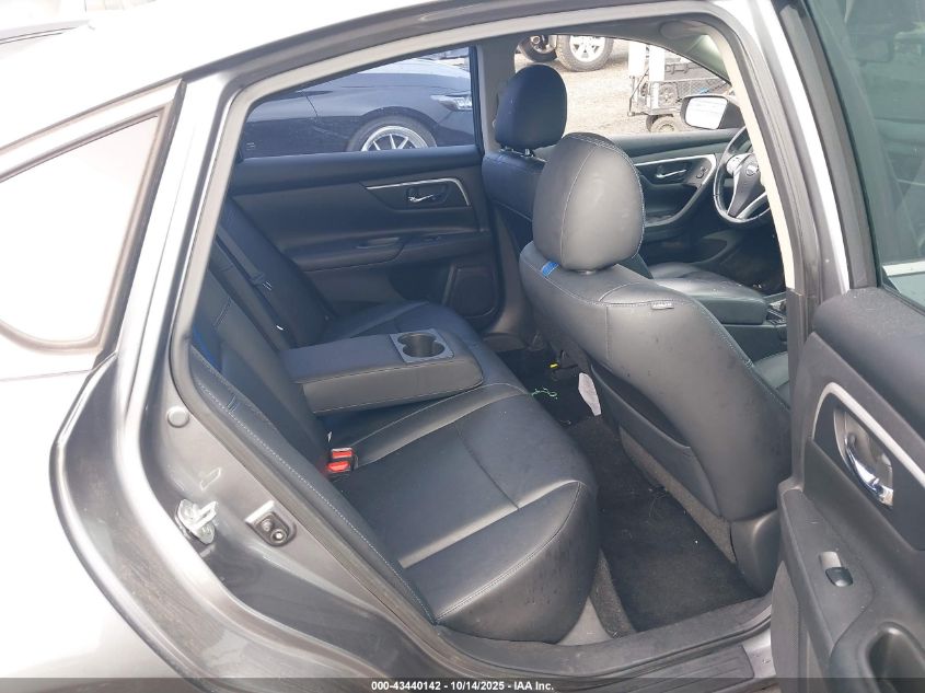 2018 Nissan Altima 2.5 Sr VIN: 1N4AL3AP2JC143885 Lot: 43440142