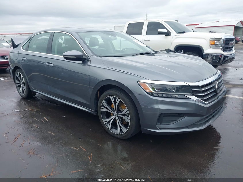 VOLKSWAGEN PASSAT 2.0T SE