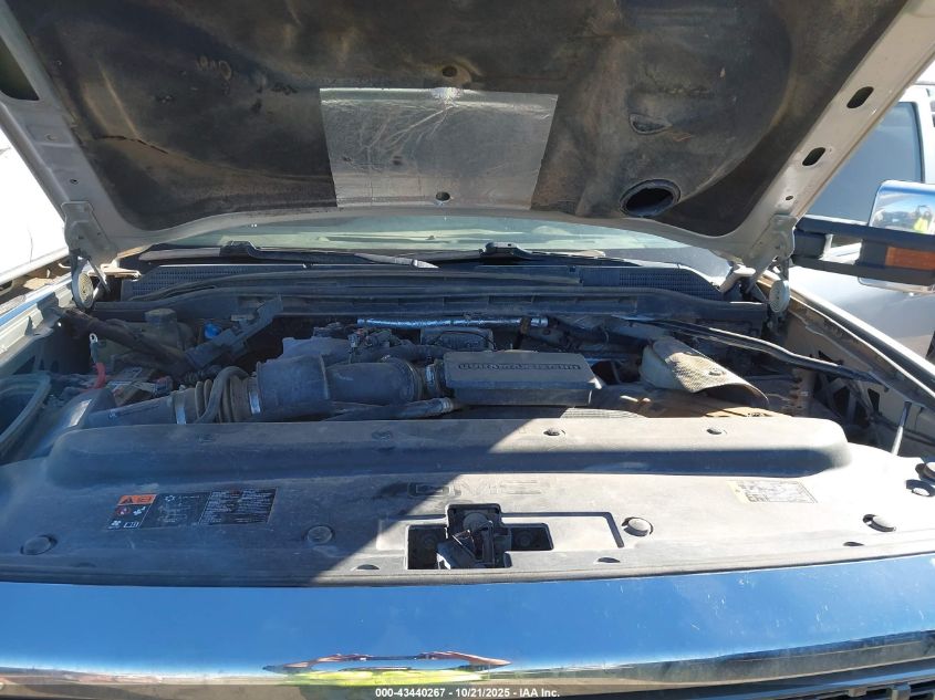 2018 GMC Sierra 3500Hd Denali VIN: 1GT42YEY1JF110756 Lot: 43440267