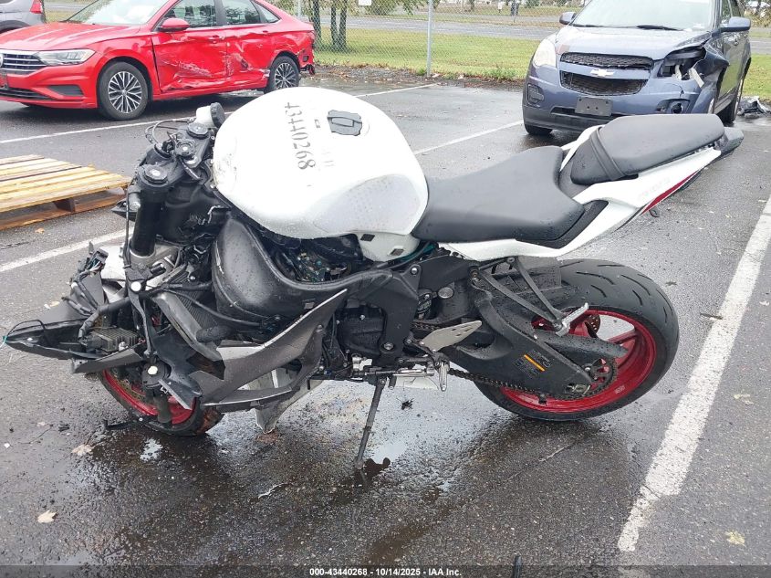 2024 Kawasaki Zx636 K VIN: JKBZXJK1XRA003886 Lot: 43440268