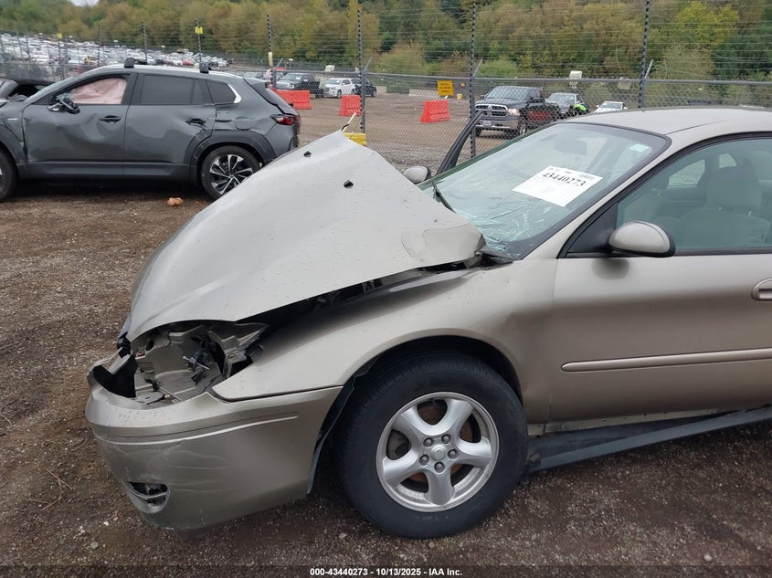 2004 Ford Taurus Ses VIN: 1FAFP55U44G118666 Lot: 43440273