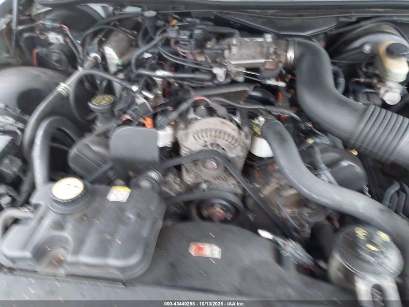 2MEFM74W43X683752 2003 MERCURY GRAND MARQUIS photo no. 10
