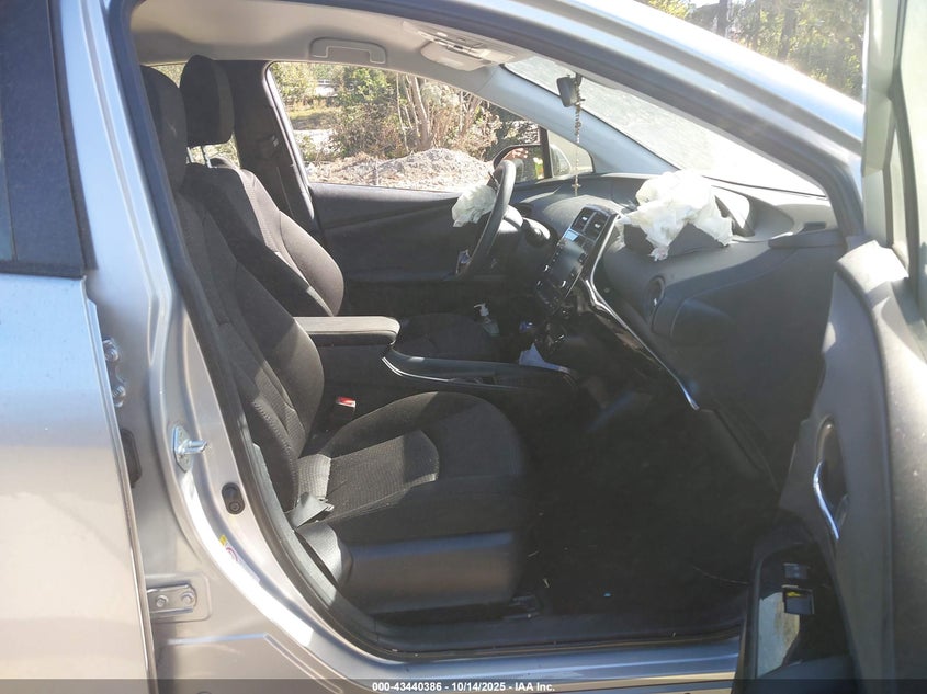 JTDKAMFU2M3152566 2021 TOYOTA PRIUS photo no. 5