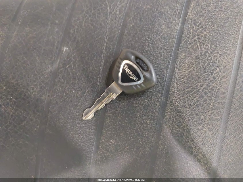 2010 TRIUMPH MOTORCYCLE BONNEVILLE - SMT900K18AT430888