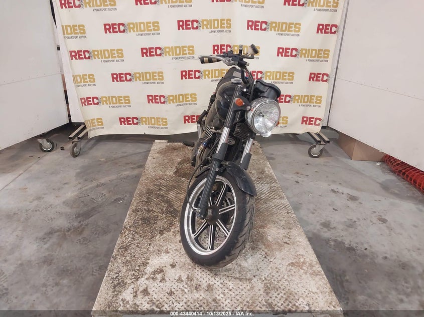 2010 TRIUMPH MOTORCYCLE BONNEVILLE - SMT900K18AT430888