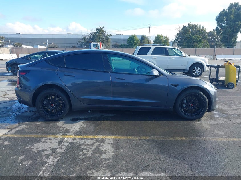 2021 Tesla Model 3 Long Range Dual Motor All-Wheel Drive VIN: 5YJ3E1EB9MF914169 Lot: 43440473