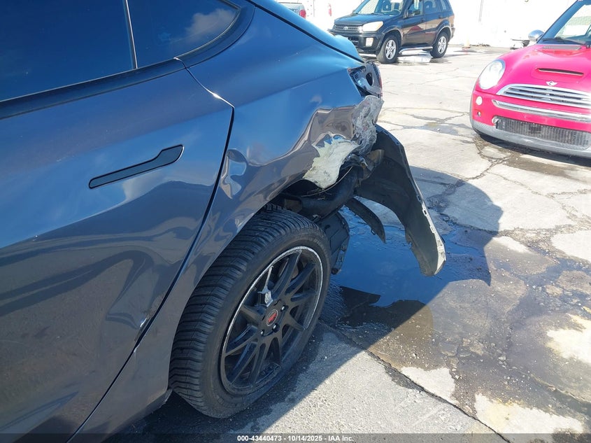 2021 Tesla Model 3 Long Range Dual Motor All-Wheel Drive VIN: 5YJ3E1EB9MF914169 Lot: 43440473