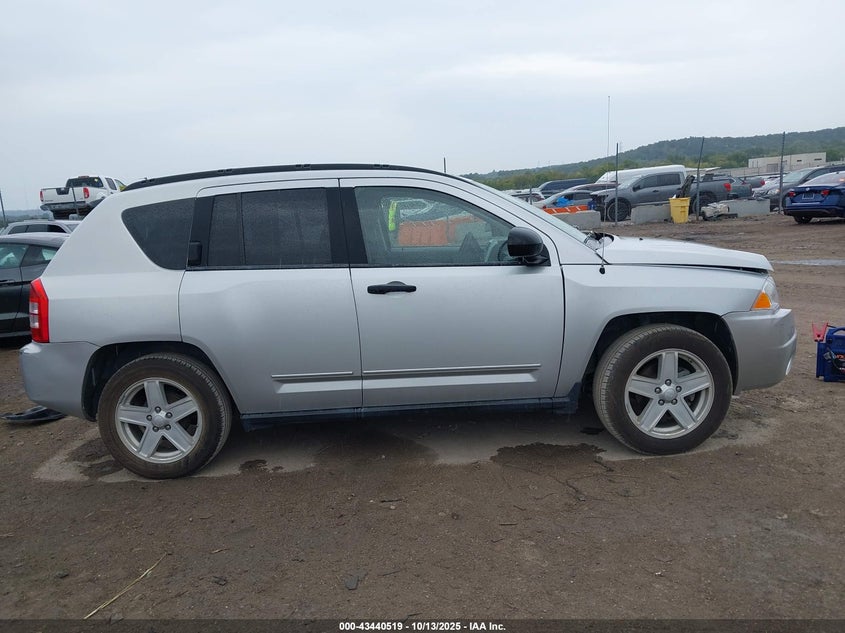 2008 Jeep Compass Sport VIN: 1J8FT47038D766719 Lot: 43440519