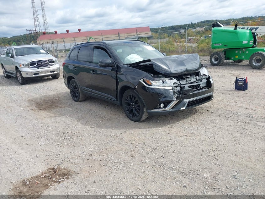 2019 Mitsubishi Outlander Le