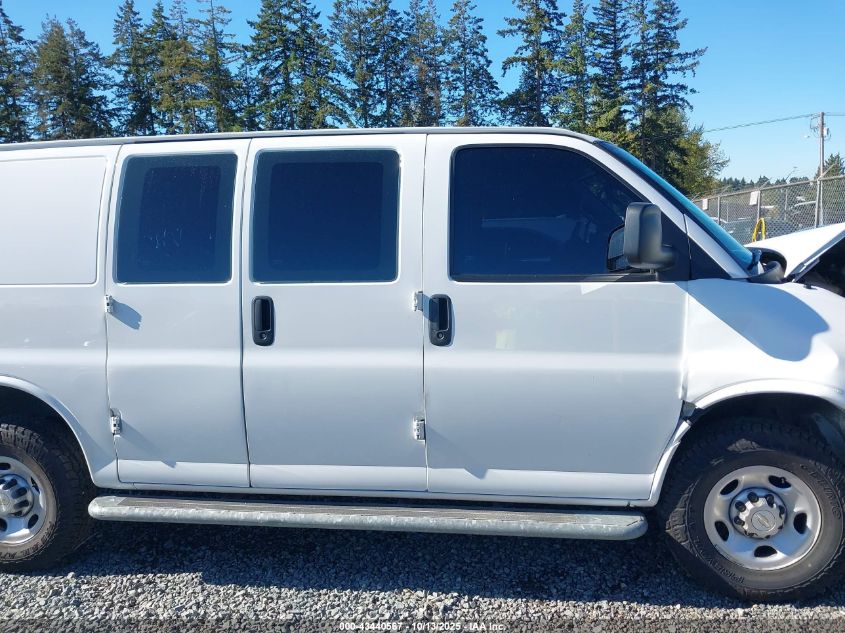 2020 Chevrolet Express Cargo Rwd 2500 Regular Wheelbase Wt VIN: 1GCWGAFG1L1254511 Lot: 43440567