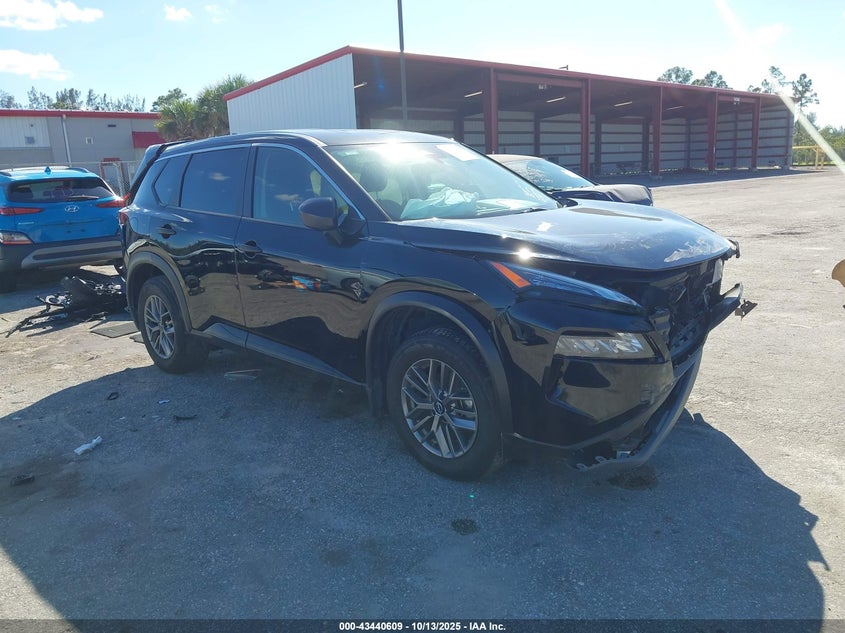 NISSAN ROGUE S INTELLIGENT AWD