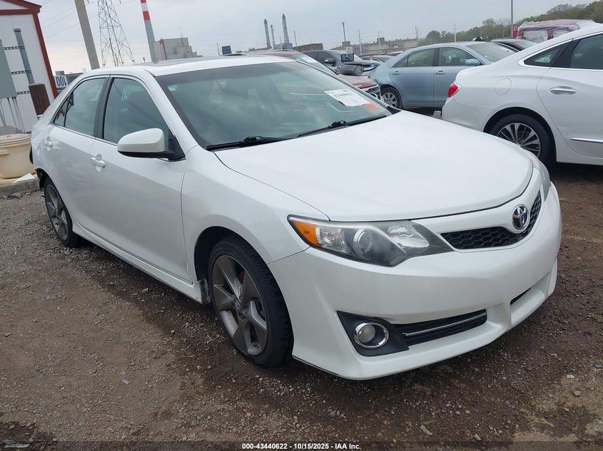 TOYOTA CAMRY SE LIMITED EDITION