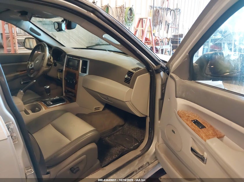 1J8HR58N58C212126 2008 JEEP GRAND CHEROKEE photo no. 5