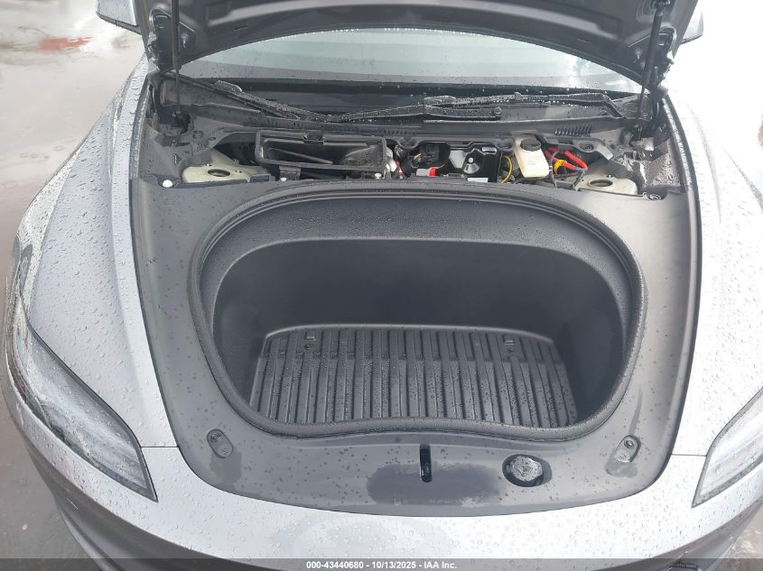 2025 Tesla Model 3 Long Range Rear-Wheel Drive VIN: 5YJ3E1EAXSF017298 Lot: 43440680