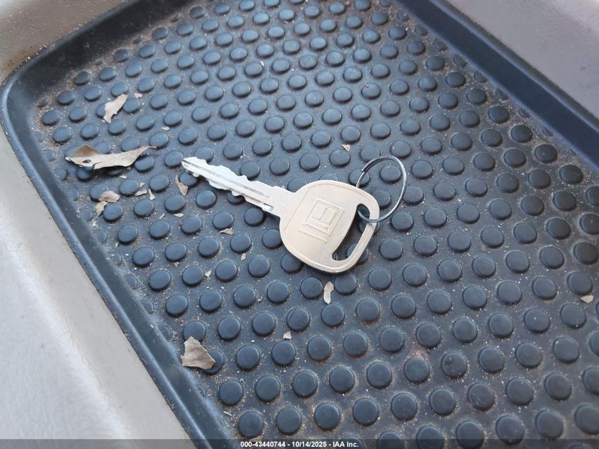 2003 Chevrolet Suburban 1500 Lt VIN: 3GNEC16Z53G129528 Lot: 43440744