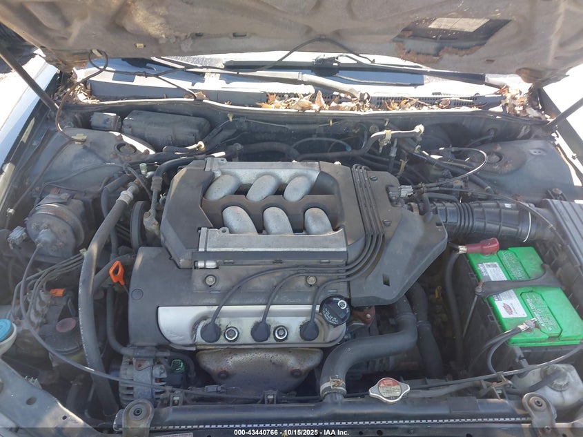 1HGCG2240XA005516 1999 HONDA ACCORD photo no. 10