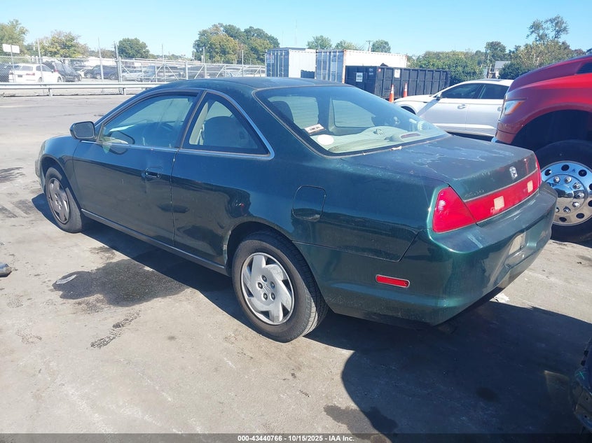 1HGCG2240XA005516 1999 HONDA ACCORD photo no. 3