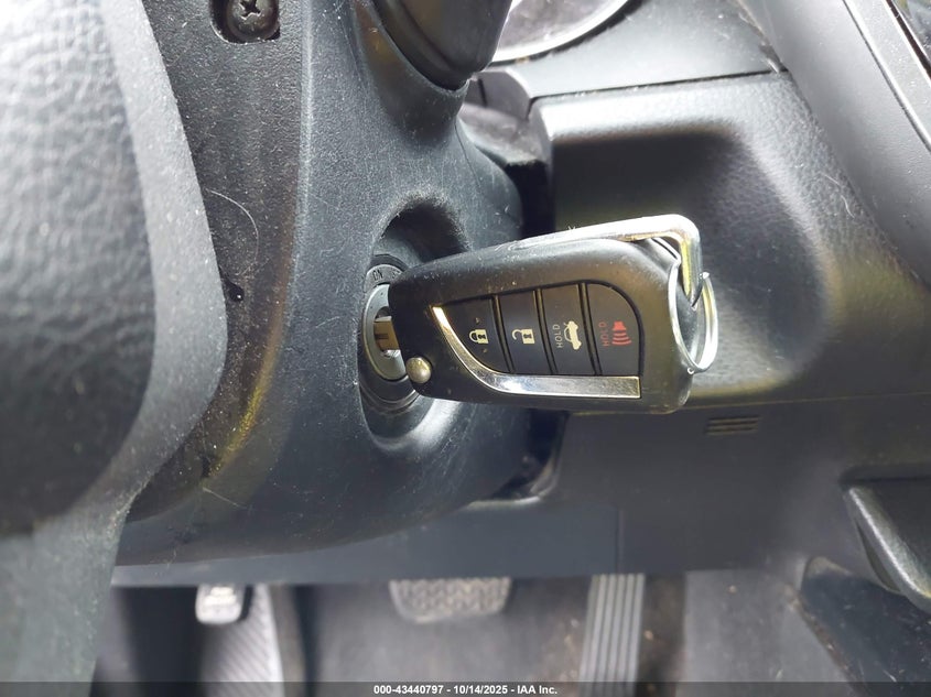 4T1B11HK0JU581832 2018 TOYOTA CAMRY photo no. 11