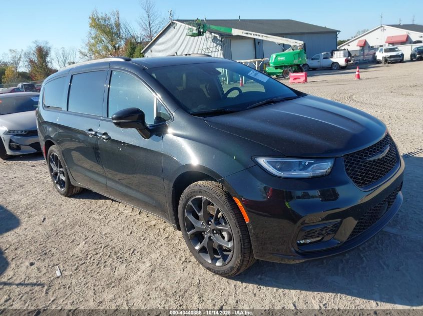 CHRYSLER PACIFICA LIMITED AWD