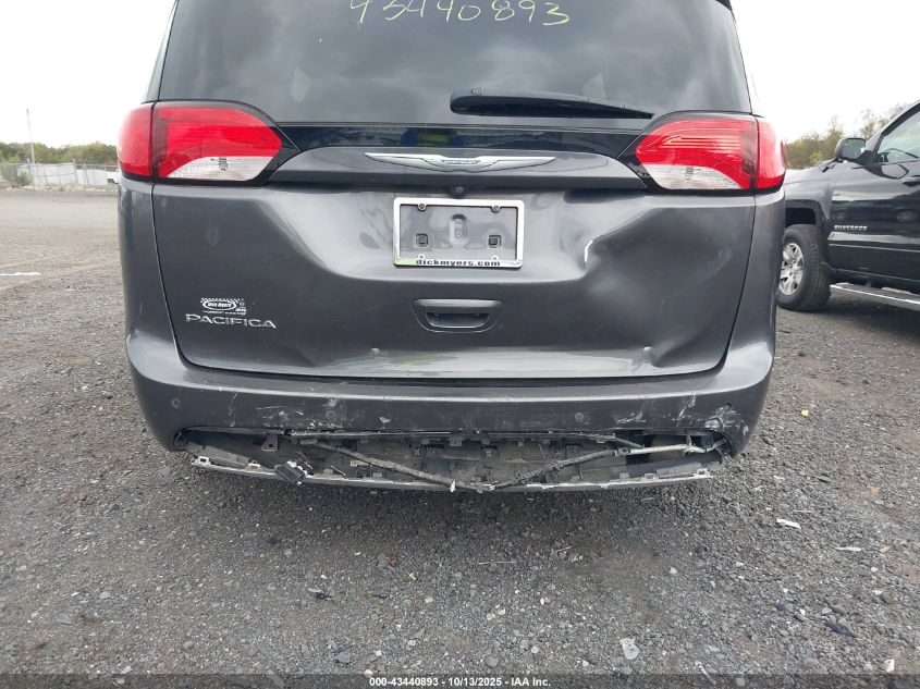 2017 Chrysler Pacifica Touring-L Plus VIN: 2C4RC1EG4HR712443 Lot: 43440893