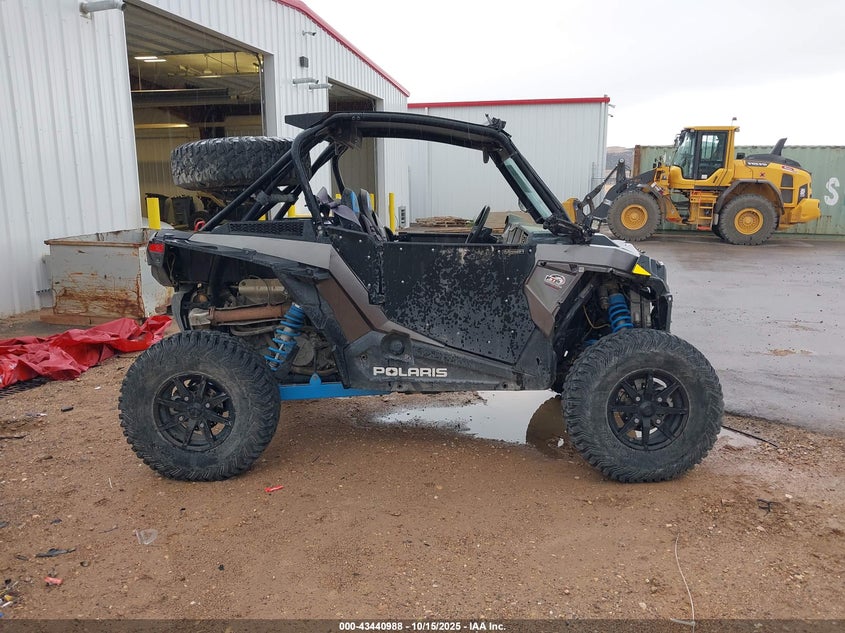 2019 Polaris Rzr Xp Turbo Eps VIN: 3NSVDE924KF785007 Lot: 43440988