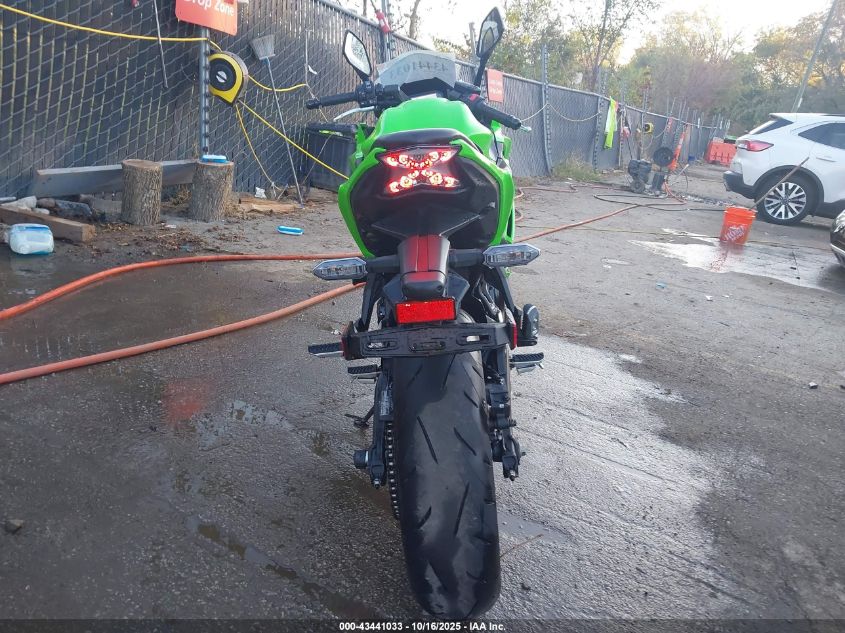 2025 Kawasaki Ex650 P VIN: ML5EXEP14SDAE6240 Lot: 43441033