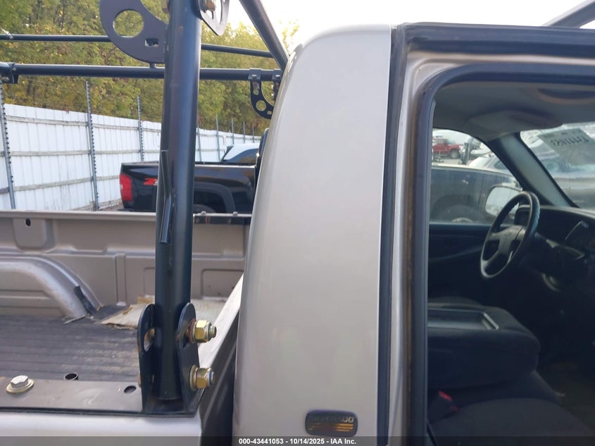 2005 Chevrolet Silverado 1500 Work Truck VIN: 1GCEC14V65Z336473 Lot: 43441053