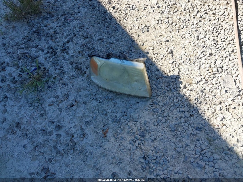 2005 Ford F-150 Stx/Xl/Xlt VIN: 1FTRX12W35FA15056 Lot: 43441054