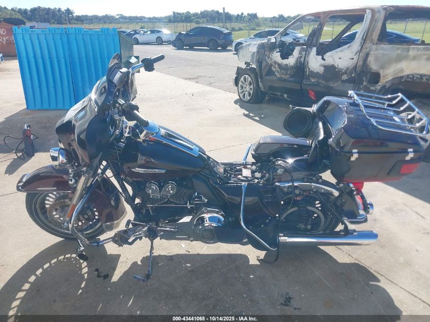 2011 Harley-Davidson Flhtk VIN: 1HD1KEM1XBB605714 Lot: 43441068