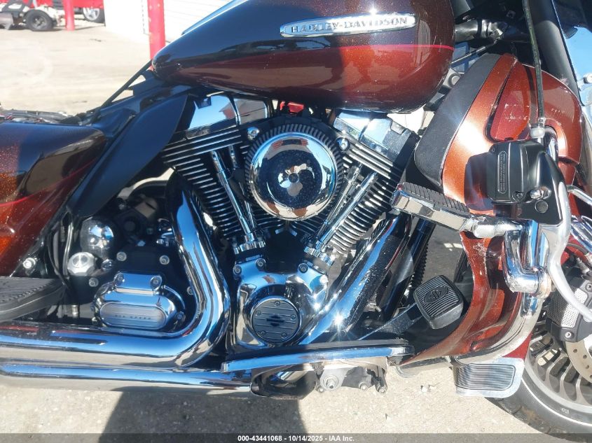 2011 Harley-Davidson Flhtk VIN: 1HD1KEM1XBB605714 Lot: 43441068