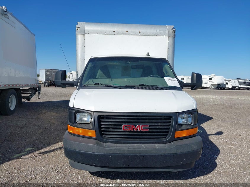 2017 GMC Savana Cutaway Work Van VIN: 7GZ37TCG4HN901117 Lot: 43441196