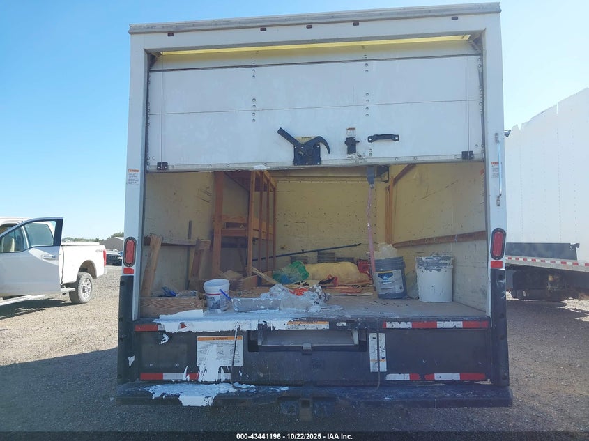 2017 GMC Savana Cutaway Work Van VIN: 7GZ37TCG4HN901117 Lot: 43441196