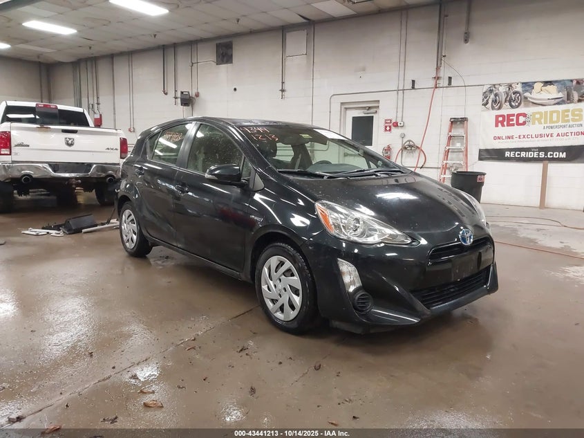 TOYOTA PRIUS C TWO