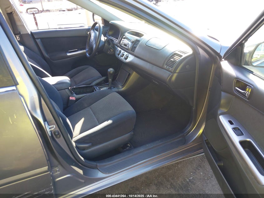 4T1BA32K05U043545 2005 TOYOTA CAMRY photo no. 5