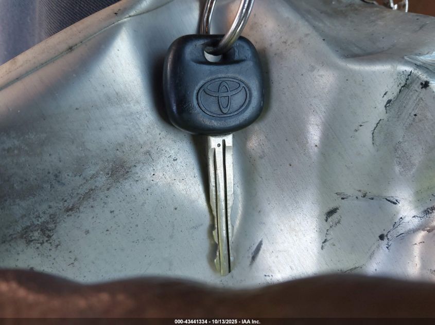 2003 Toyota Sequoia Sr5 V8 VIN: 5TDZT34A23S175970 Lot: 43441334