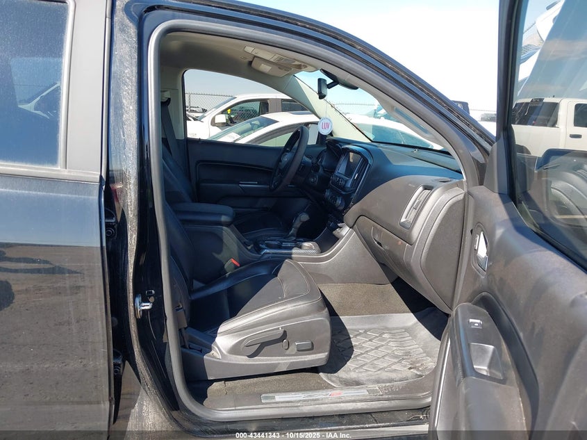 1GCGTEEN1J1303596 2018 CHEVROLET COLORADO photo no. 5