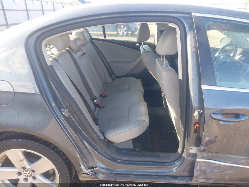 2009 Volkswagen Passat Komfort VIN: WVWJK93C09P051785 Lot: 43441363