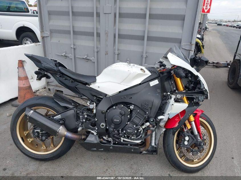 2022 Yamaha Yzfr1 VIN: JYARN66Y5NA000713 Lot: 43441387
