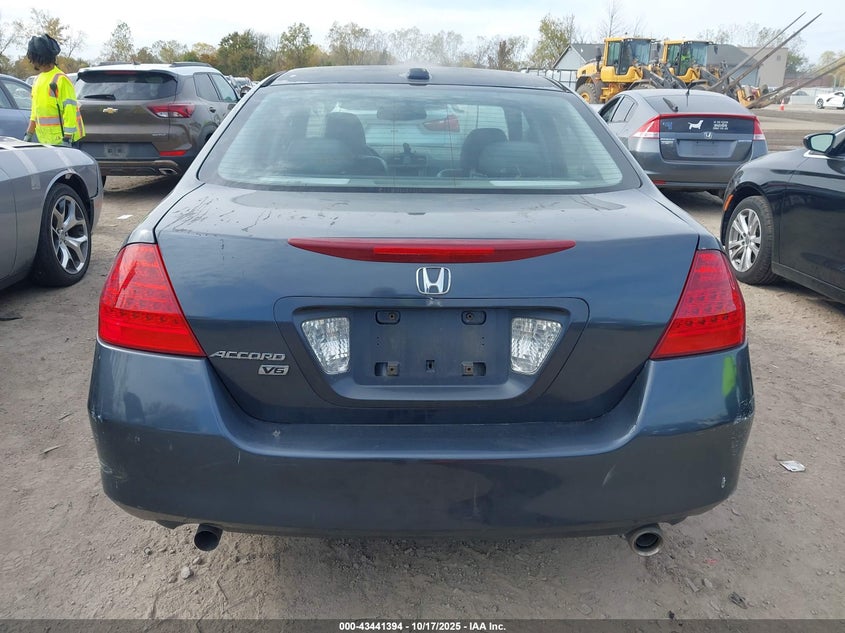 1HGCM66577A015124 2007 HONDA ACCORD photo no. 16