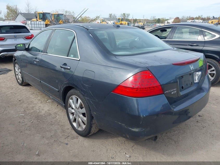 1HGCM66577A015124 2007 HONDA ACCORD photo no. 3