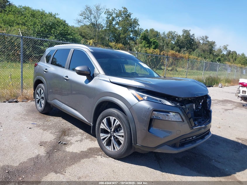 NISSAN ROGUE SV FWD