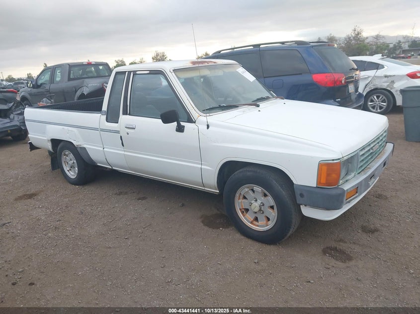 JT4RN59G6G0216127 1986 Toyota Pickup Xtracab Rn59 Sr5 auction photo 1