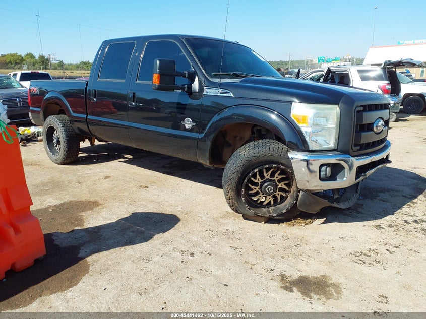 FORD F-250 LARIAT