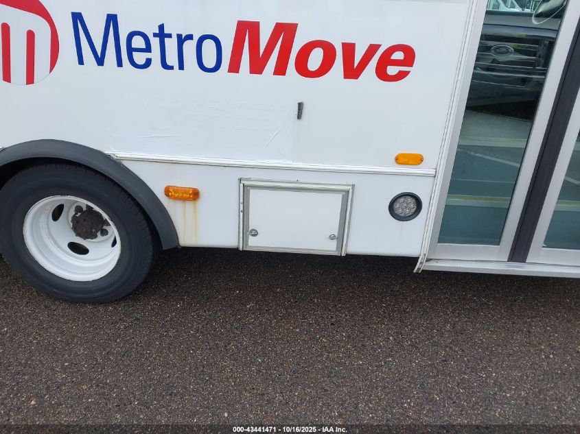 2018 Ford E-350 Cutaway VIN: 1FDEE3FS2JDC33160 Lot: 43441471