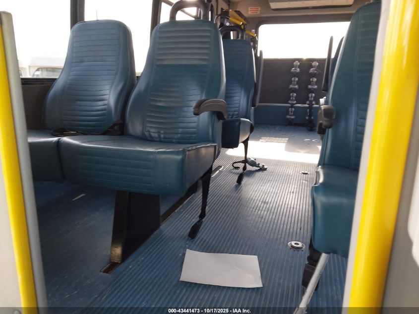 2017 Ford E-450 Cutaway VIN: 1FDFE4FS5HDC67338 Lot: 43441473