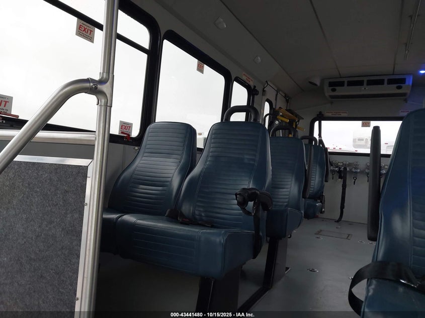 2018 Ford E-450 Cutaway VIN: 1FDFE4FS8JDC34632 Lot: 43441480