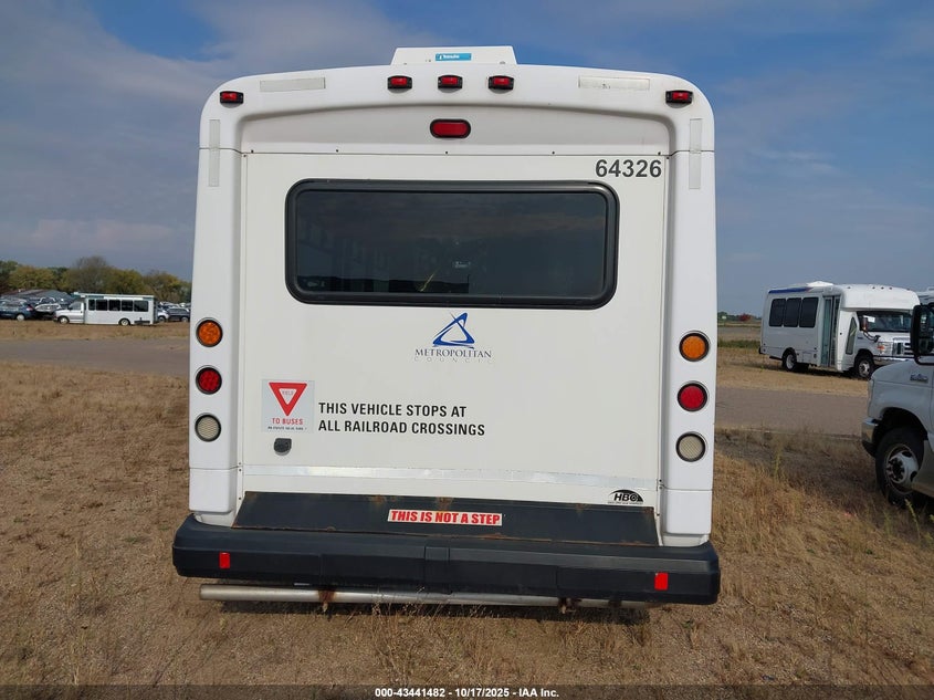 2017 Ford E-450 Cutaway VIN: 1FDFE4FSXHDC77718 Lot: 43441482