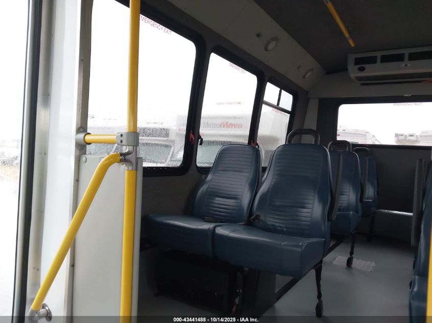 2018 Ford E-350 Cutaway VIN: 1FDEE3FSXJDC33164 Lot: 43441488