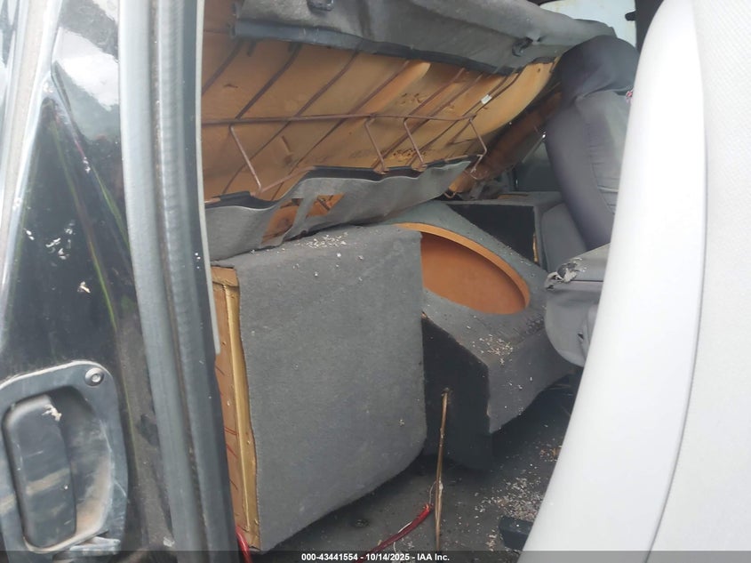 2005 Ford F-250 Lariat/Xl/Xlt VIN: 1FTSX21P75EA55888 Lot: 43441554